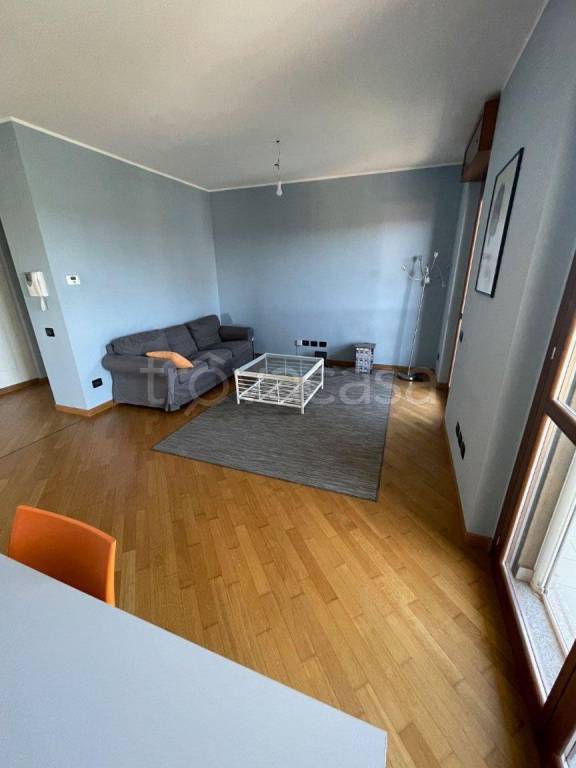 appartamento in vendita a Milano in zona Famagosta