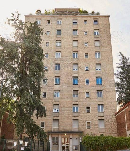 appartamento in vendita a Milano in zona Segnano