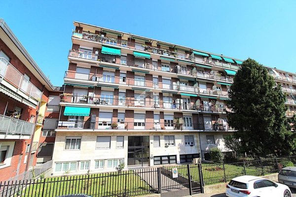 appartamento in vendita a Milano in zona Quarto Oggiaro
