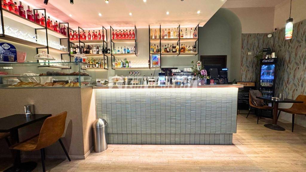 negozio in vendita a Milano in zona Porta Romana
