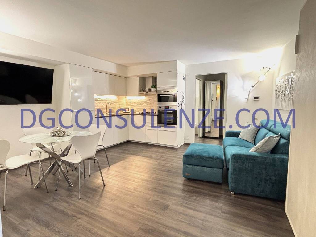 appartamento in vendita a Milano in zona Piazzale Lodi