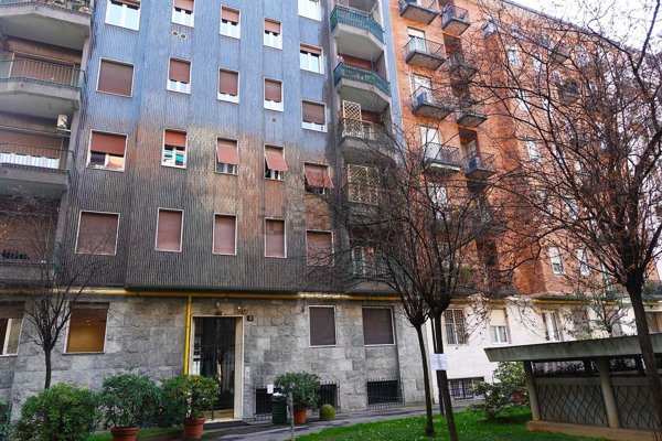 appartamento in vendita a Milano in zona Trenno