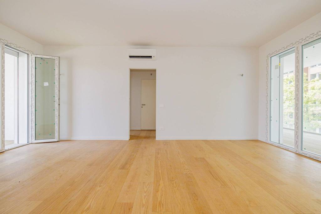 appartamento in vendita a Milano in zona Adriano
