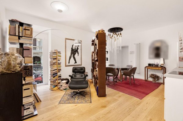 appartamento in vendita a Milano in zona Sempione