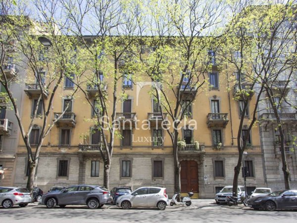 appartamento in vendita a Milano in zona Centro Direzionale