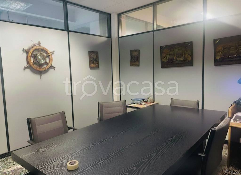 ufficio in vendita a Milano in zona Centro Storico