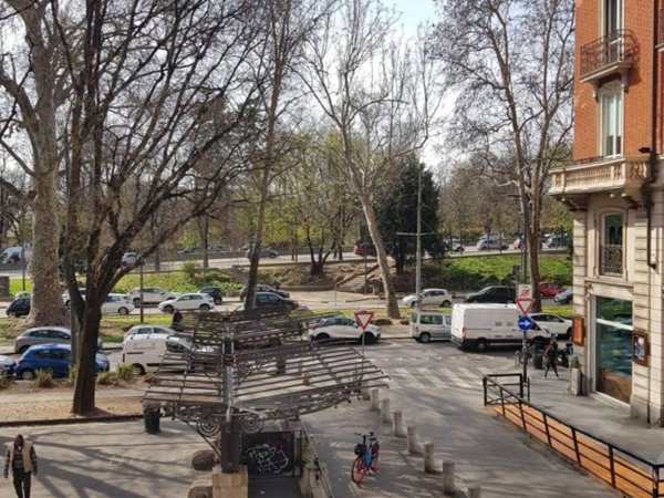 appartamento in vendita a Milano in zona Porta Venezia