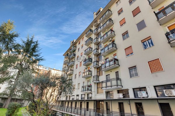 appartamento in vendita a Milano in zona Crescenzago