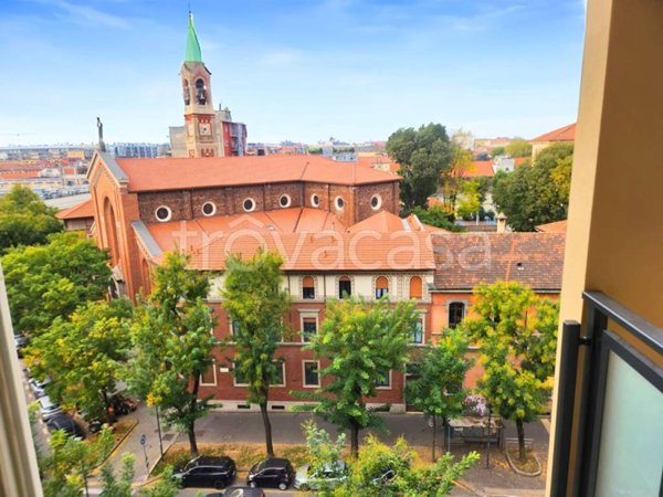 appartamento in vendita a Milano in zona Solari