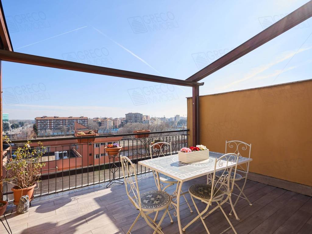 appartamento in vendita a Milano in zona Greco