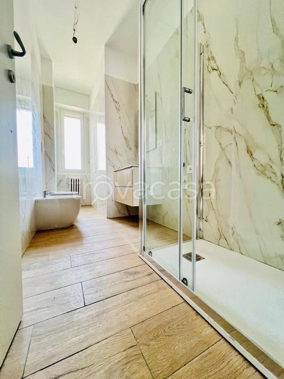 appartamento in vendita a Milano in zona QT8