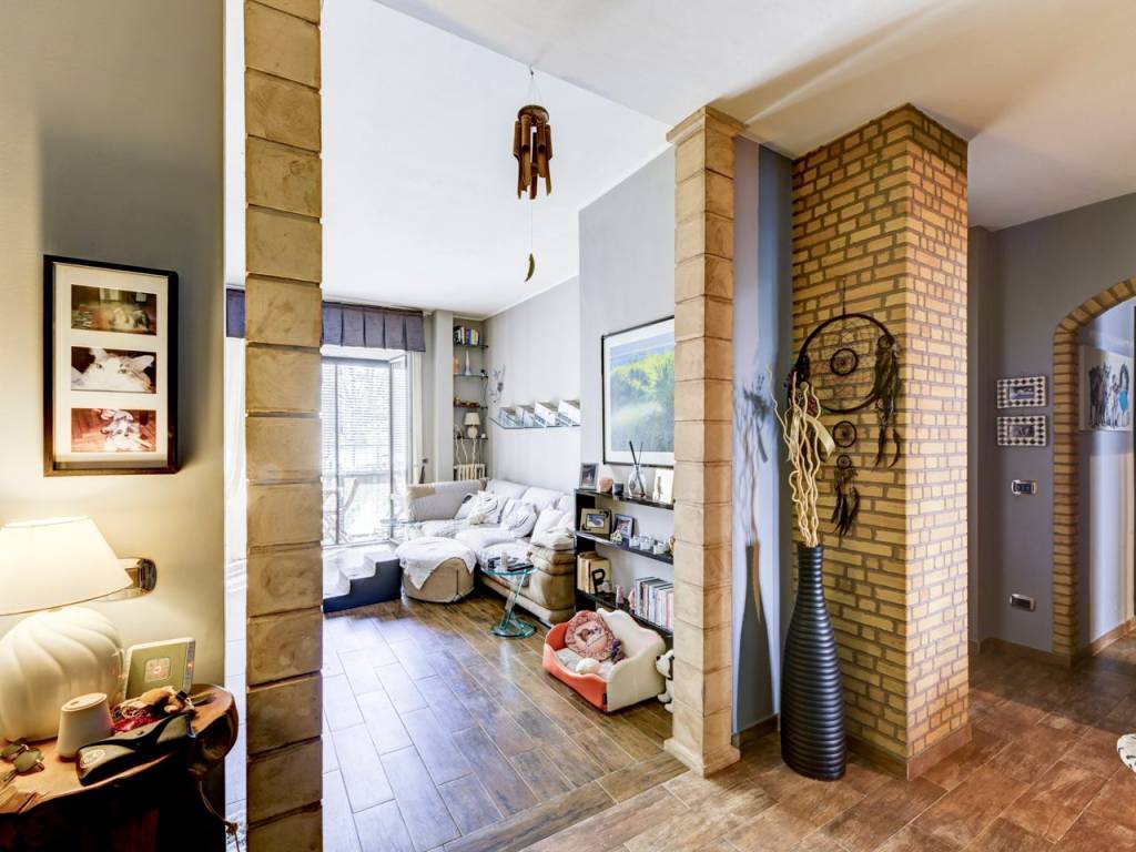 appartamento in vendita a Milano in zona Città Studi