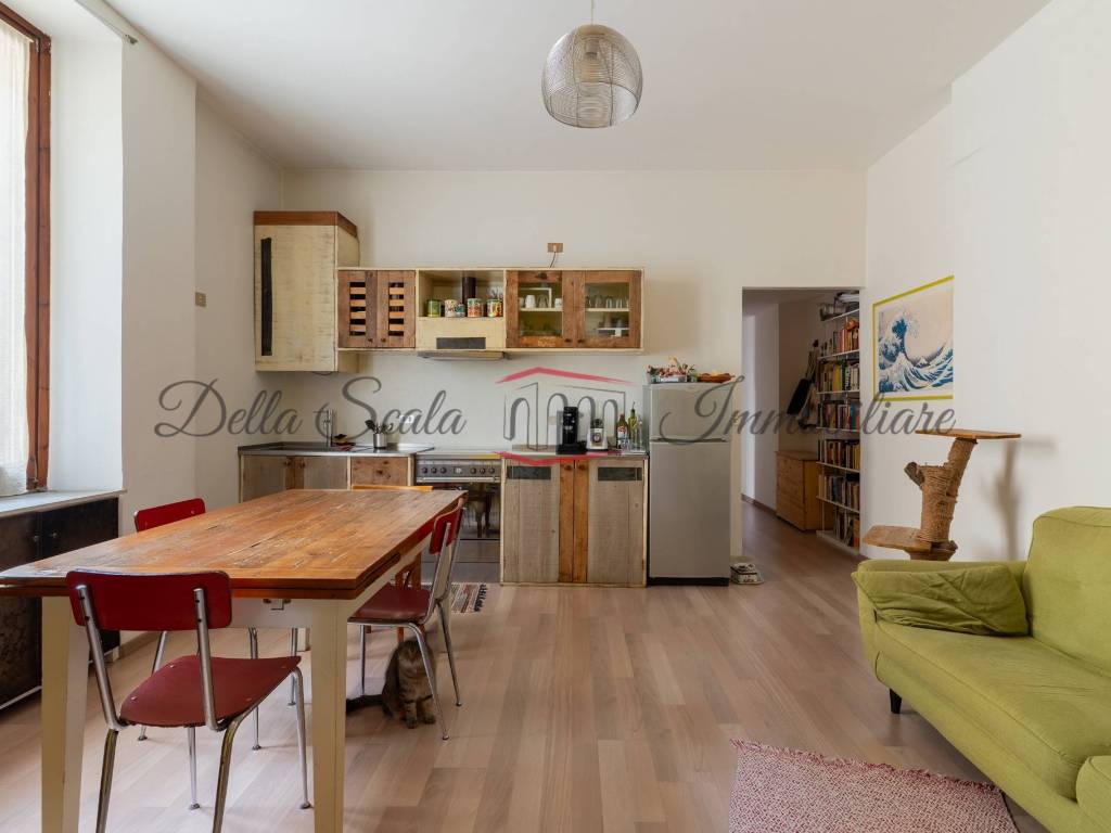 appartamento in vendita a Milano in zona Isola
