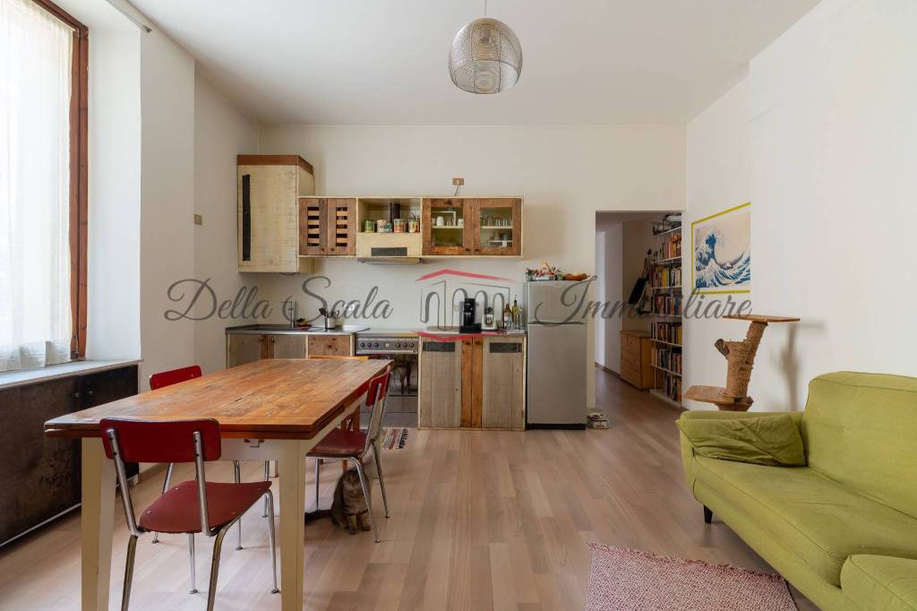 appartamento in vendita a Milano in zona Isola