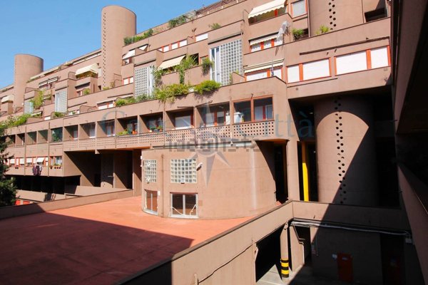 appartamento in vendita a Milano in zona Gallaratese