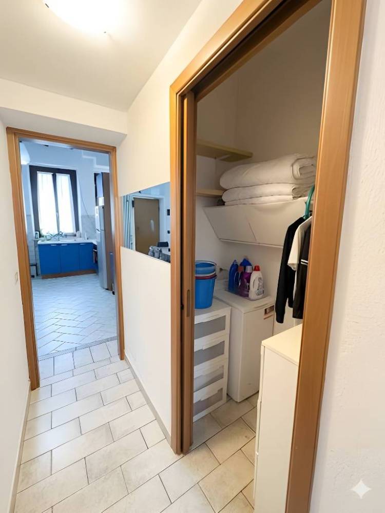 appartamento in vendita a Milano in zona Bocconi