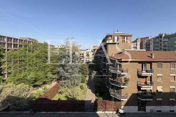 appartamento in vendita a Milano in zona Città Studi