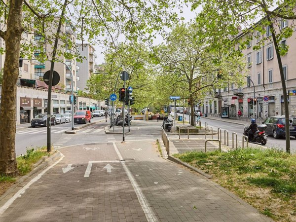 appartamento in vendita a Milano in zona Piazzale Lodi