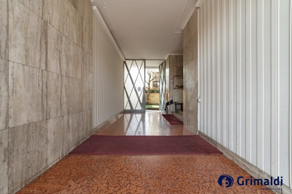 appartamento in vendita a Milano in zona Rembrandt