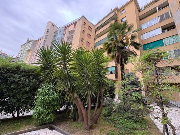 appartamento in vendita a Milano in zona Ghisolfa