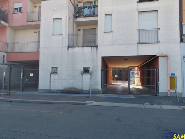 negozio in vendita a Milano in zona XXII Marzo