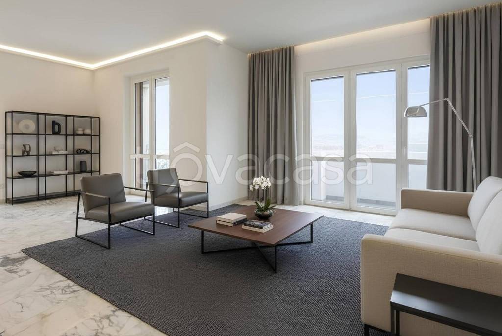 appartamento in vendita a Milano in zona Sempione