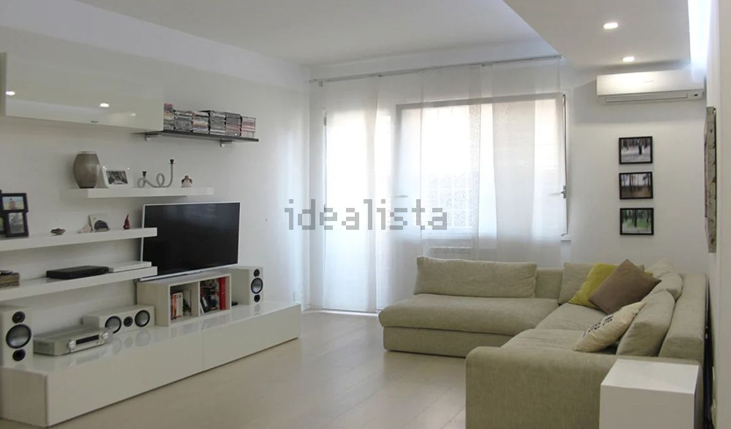 appartamento in vendita a Milano in zona Vigentino