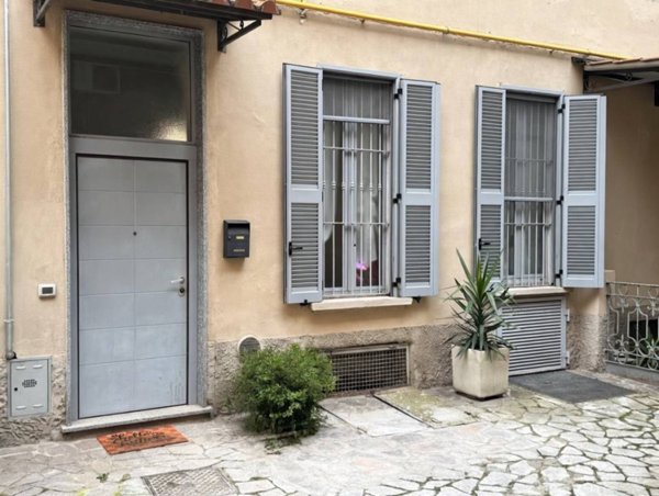 appartamento in vendita a Milano in zona Corvetto