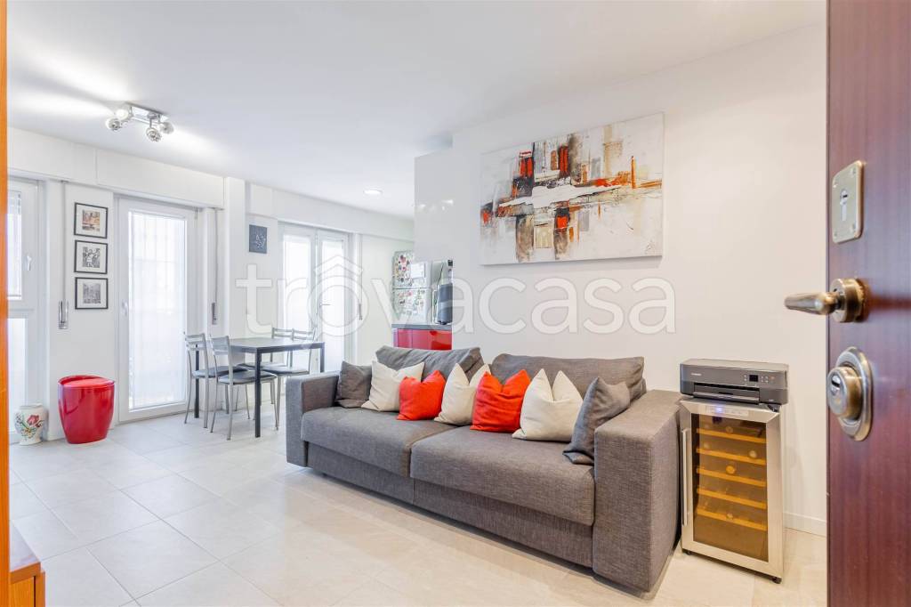 appartamento in vendita a Milano in zona Cagnola