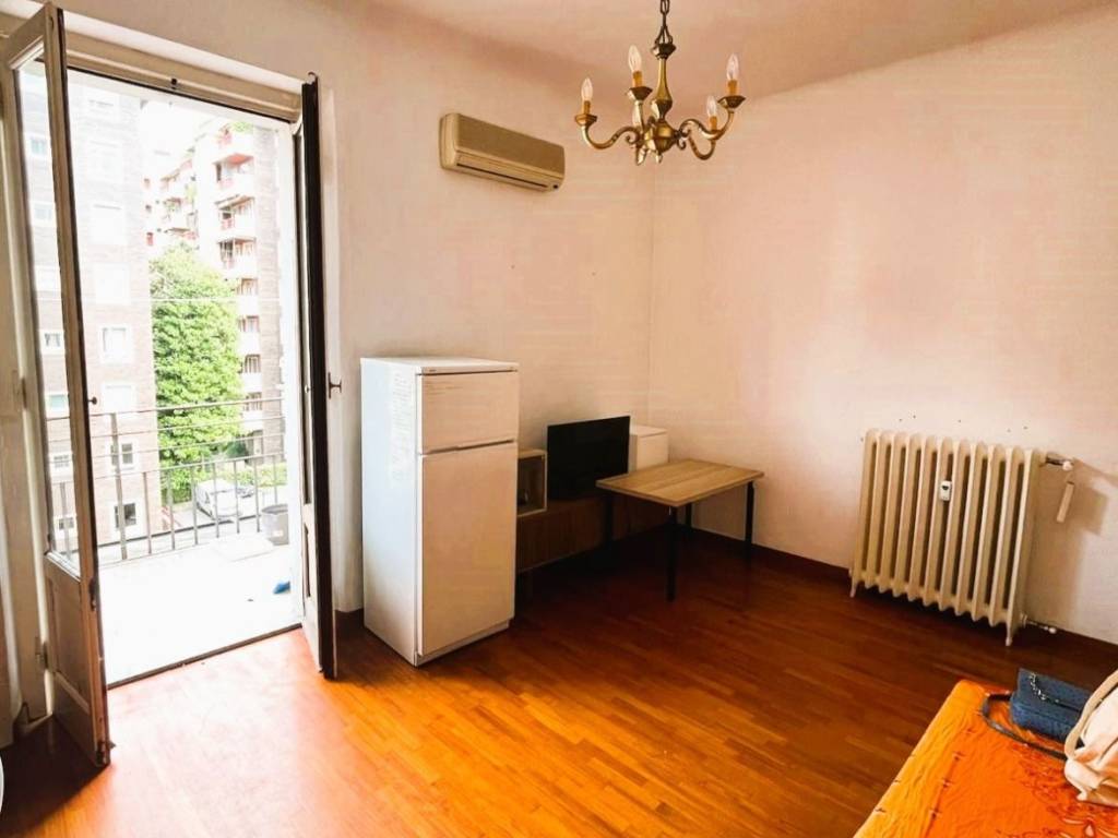appartamento in vendita a Milano in zona Solari