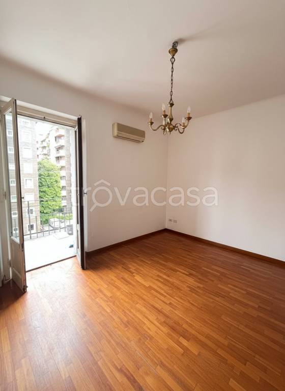 appartamento in vendita a Milano in zona Solari