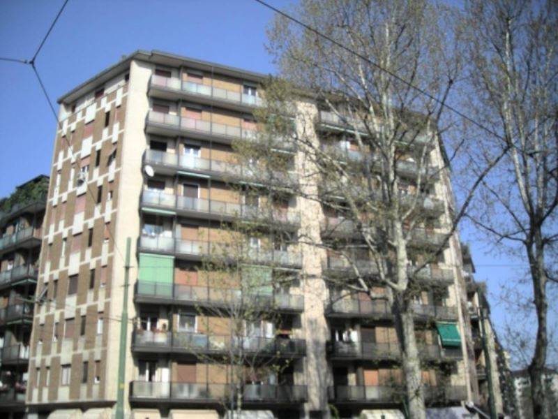 locale commerciale in vendita a Milano