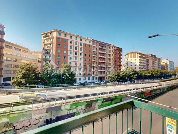 appartamento in vendita a Milano in zona Corvetto