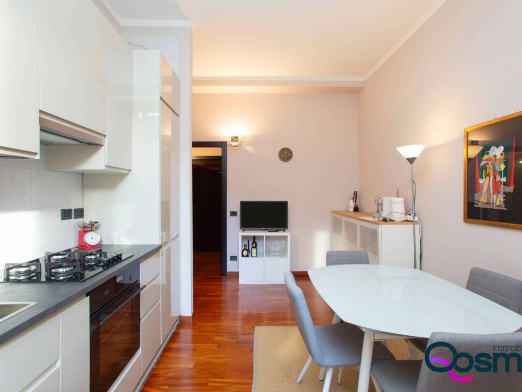 appartamento in vendita a Milano in zona Sempione