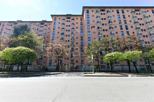 appartamento in vendita a Milano in zona Gallaratese