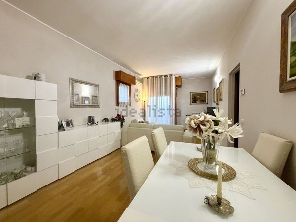 appartamento in vendita a Milano in zona Gratosoglio