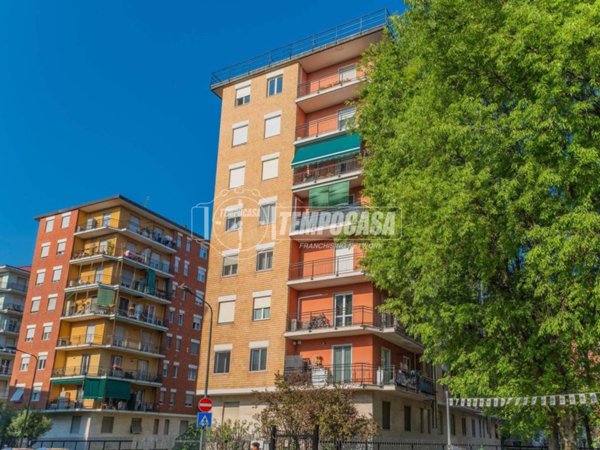appartamento in vendita a Milano in zona Affori