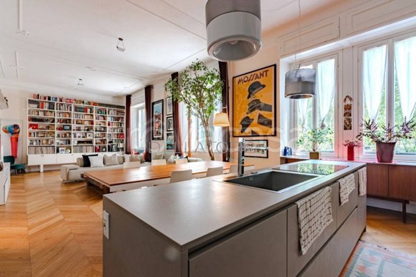 appartamento in vendita a Milano in zona Porta Vittoria