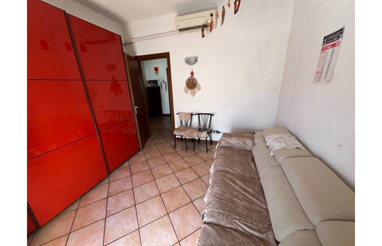 appartamento in vendita a Milano in zona Lambrate