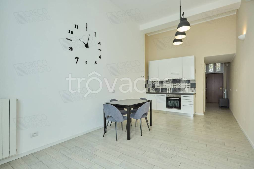 appartamento in vendita a Milano in zona Cascina dei Pomi