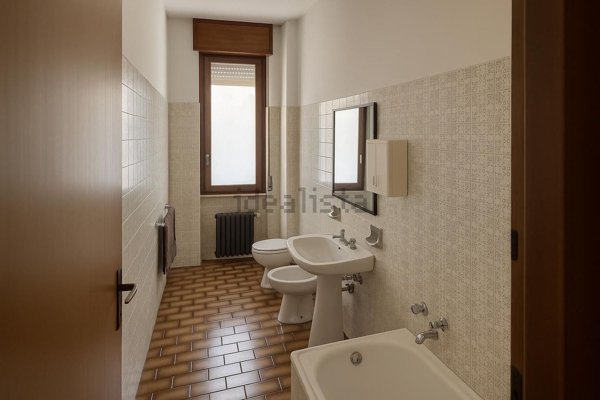 appartamento in vendita a Milano in zona Stadera