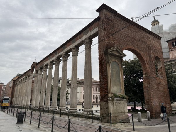 appartamento in vendita a Milano in zona Brera