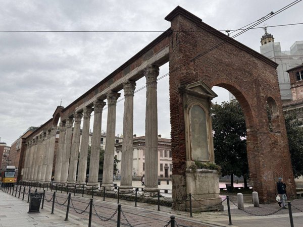 appartamento in vendita a Milano in zona Brera