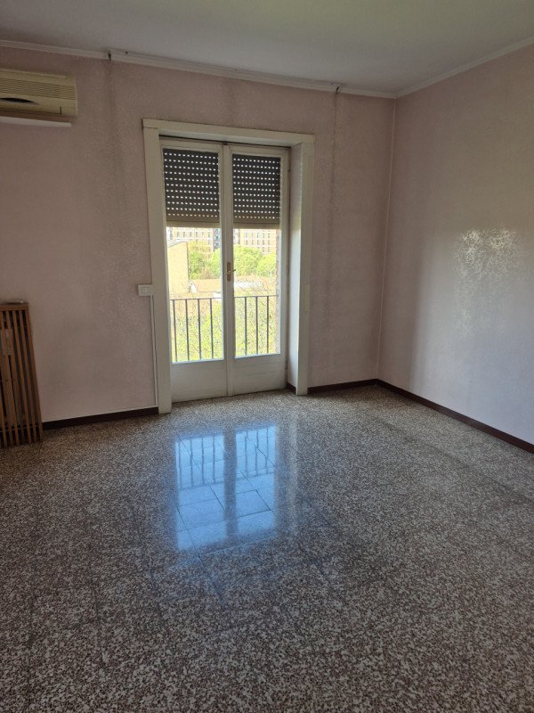 appartamento in vendita a Milano in zona Feltre