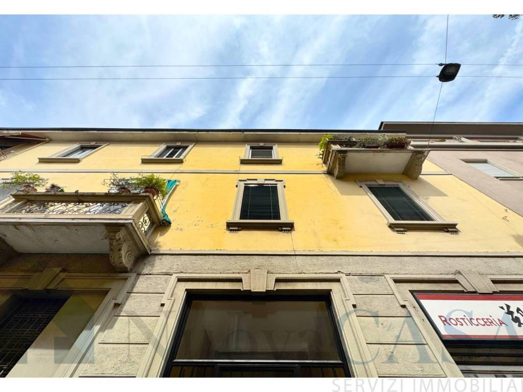 appartamento in vendita a Milano in zona Sempione