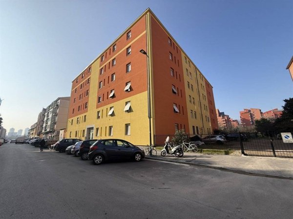 appartamento in vendita a Milano in zona Forze Armate