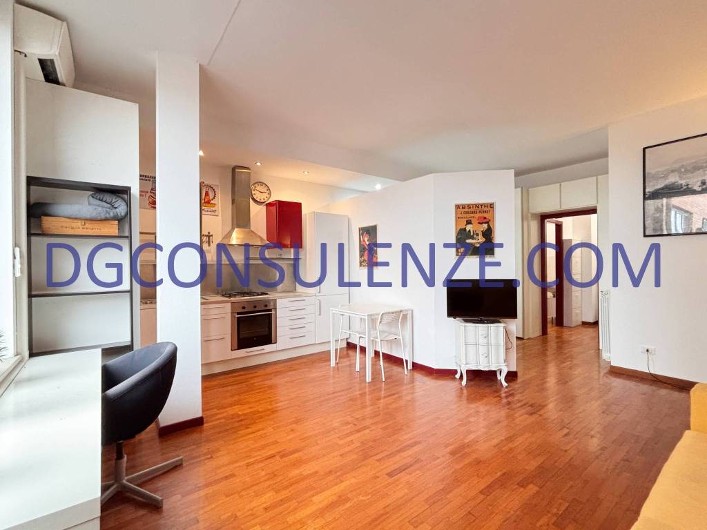 appartamento in vendita a Milano in zona Forlanini