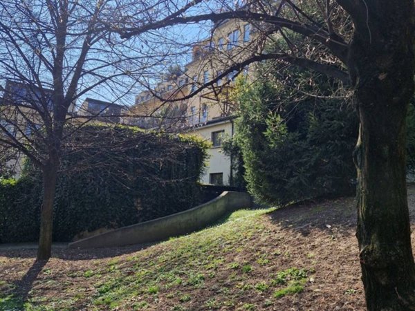 appartamento in vendita a Milano in zona Barona