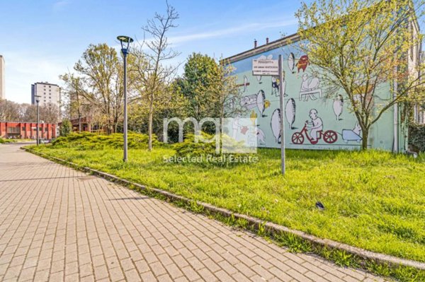 appartamento in vendita a Milano in zona Gallaratese