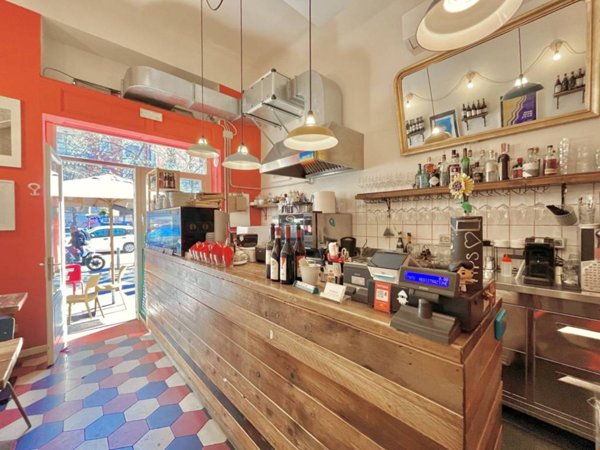 negozio in vendita a Milano in zona Isola